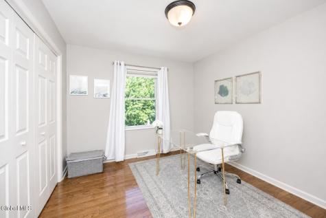 56 Chatsworth Way Clifton Park NY 12065