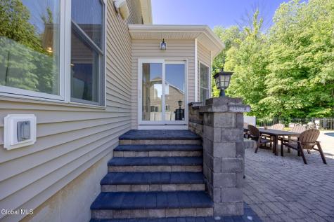 56 Chatsworth Way Clifton Park NY 12065