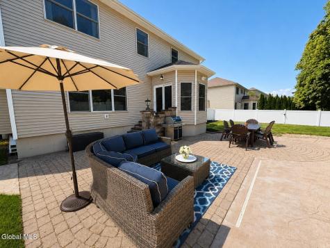 56 Chatsworth Way Clifton Park NY 12065