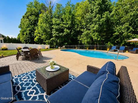 56 Chatsworth Way Clifton Park NY 12065