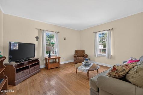 3 Sard Road Albany NY 12209