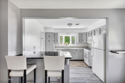 38 Hialeah Drive Colonie NY 12205