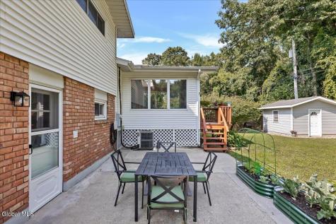 38 Hialeah Drive Colonie NY 12205