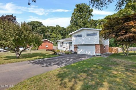 38 Hialeah Drive Colonie NY 12205
