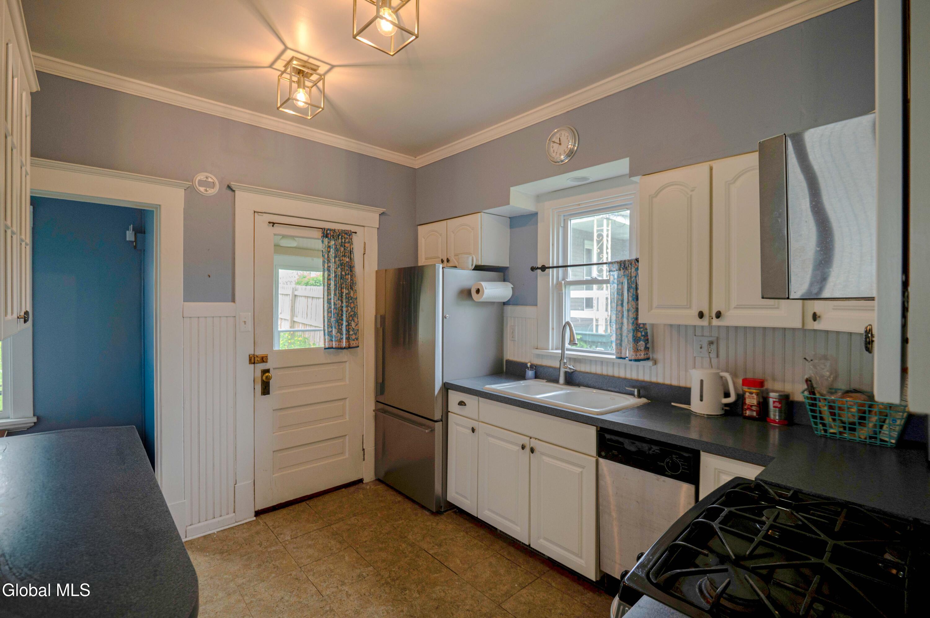 957 Columbia Street Hudson NY 12534