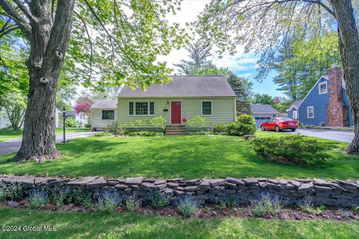13 Elwood Road Delmar NY 12054