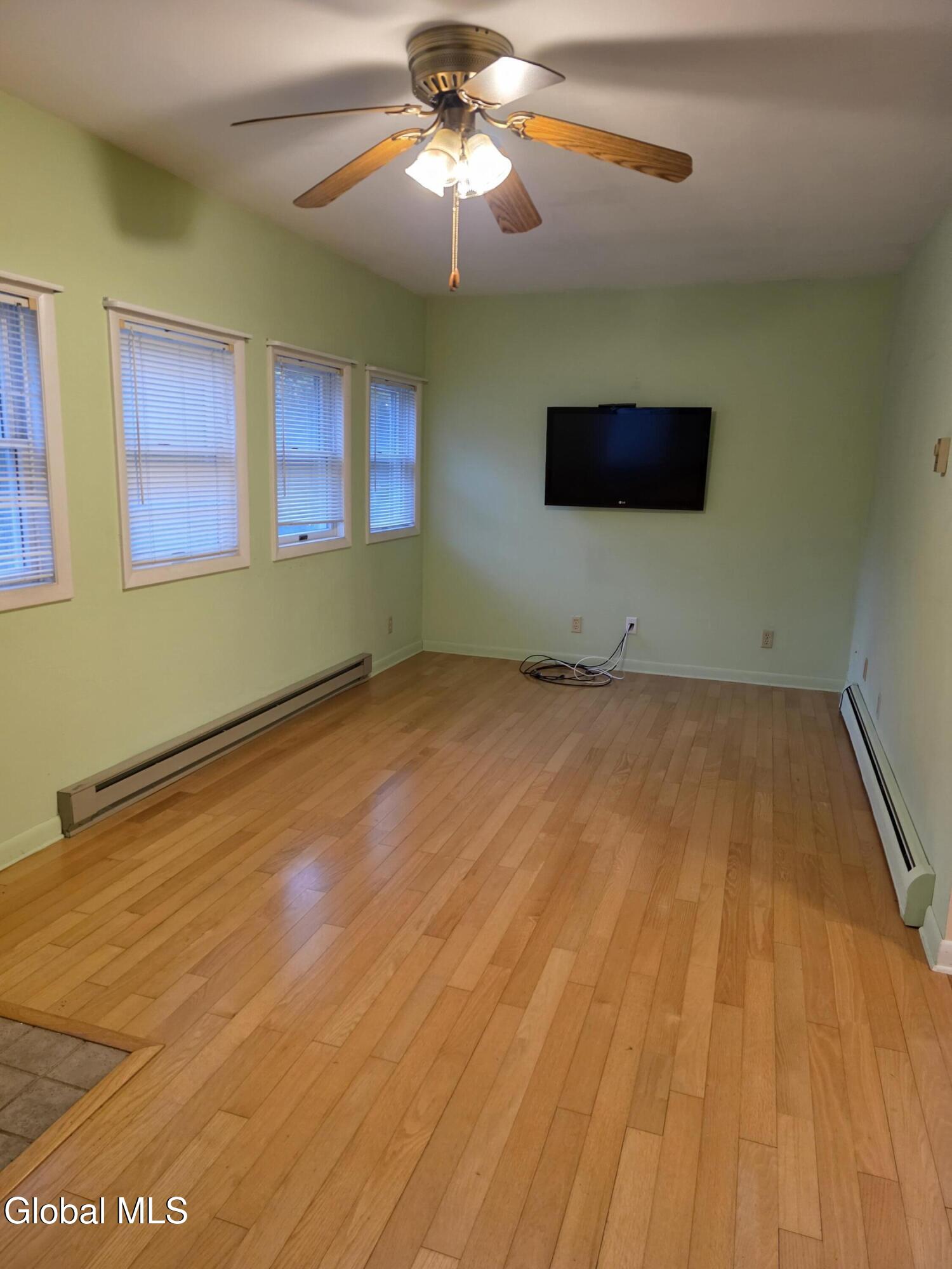 32 New Shaker Road Albany NY 12205