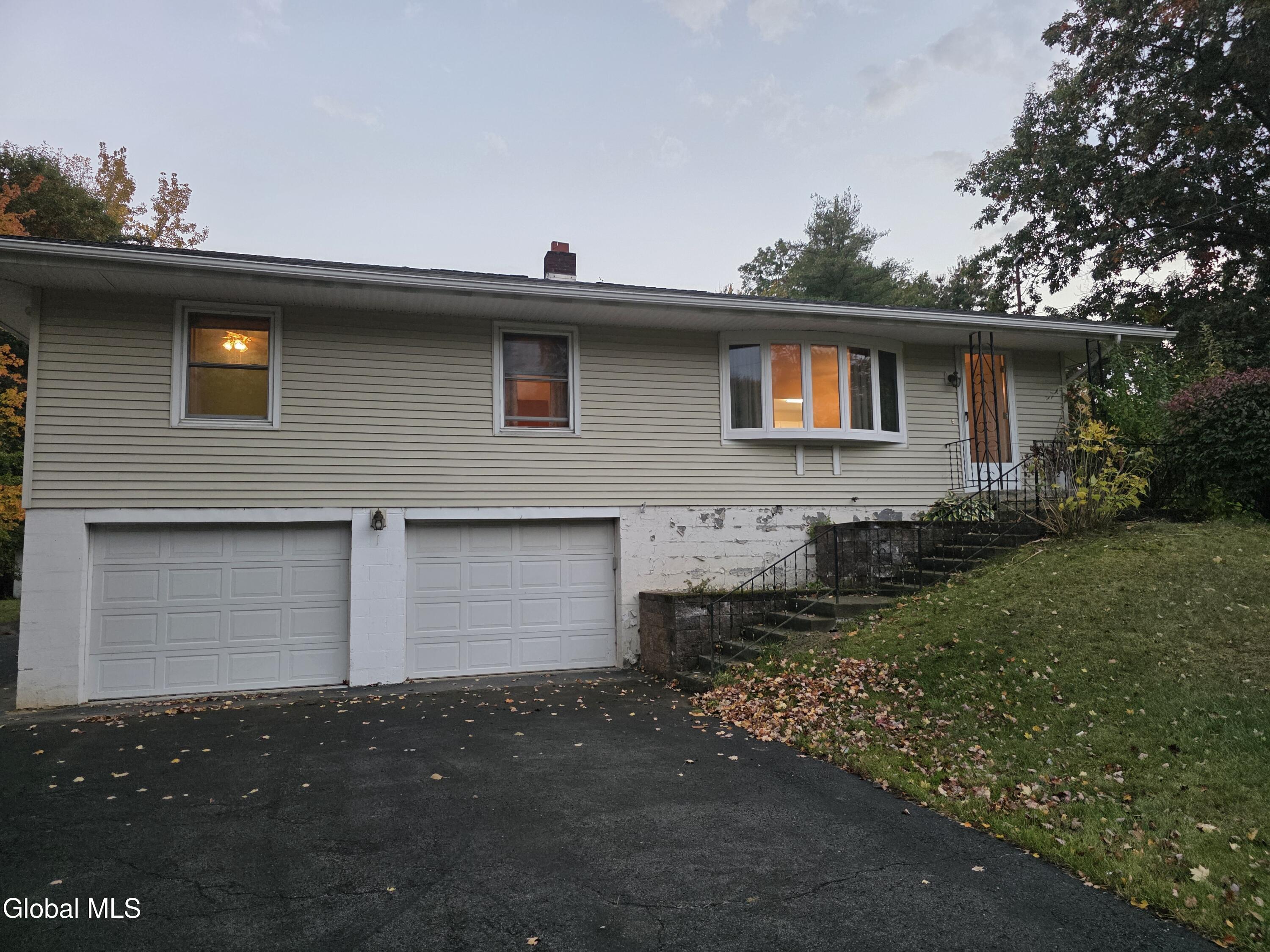 32 New Shaker Road Albany NY 12205
