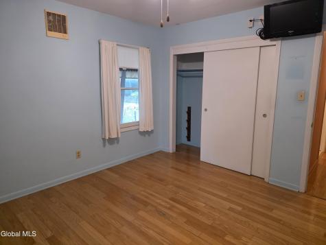 32 New Shaker Road Albany NY 12205