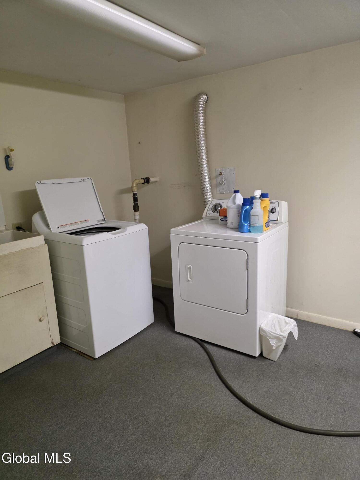 32 New Shaker Road Albany NY 12205