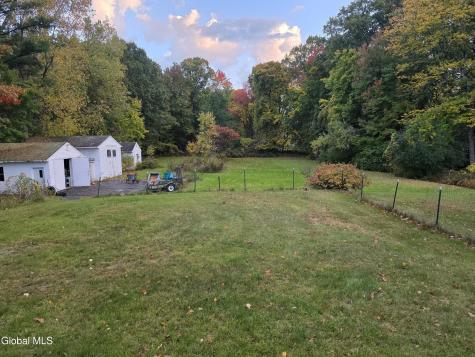 32 New Shaker Road Albany NY 12205