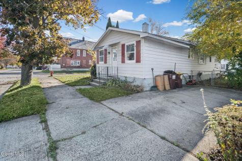 323 N 7th Avenue Mechanicville NY 12118