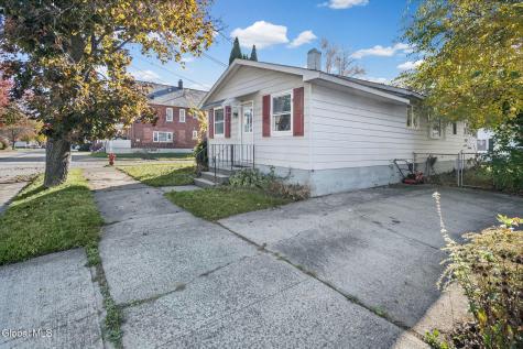 323 N 7th Avenue Mechanicville NY 12118