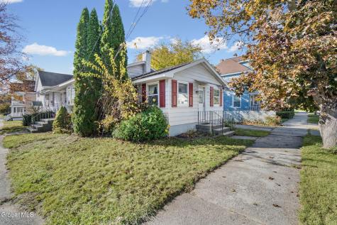 323 N 7th Avenue Mechanicville NY 12118