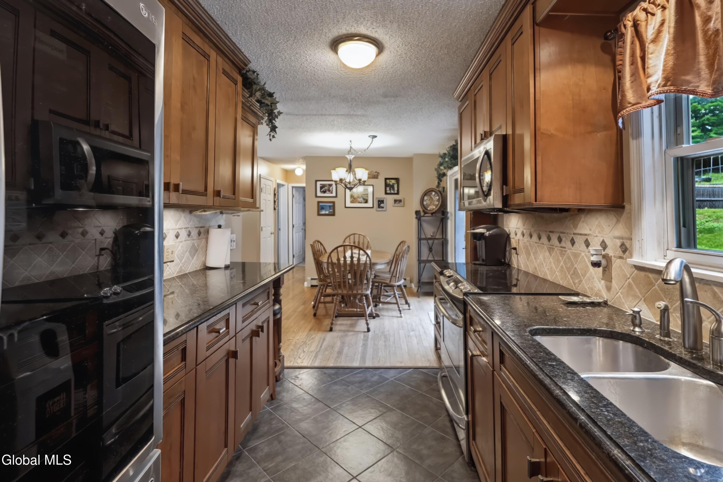 844 Glebe Street Johnstown NY 12095
