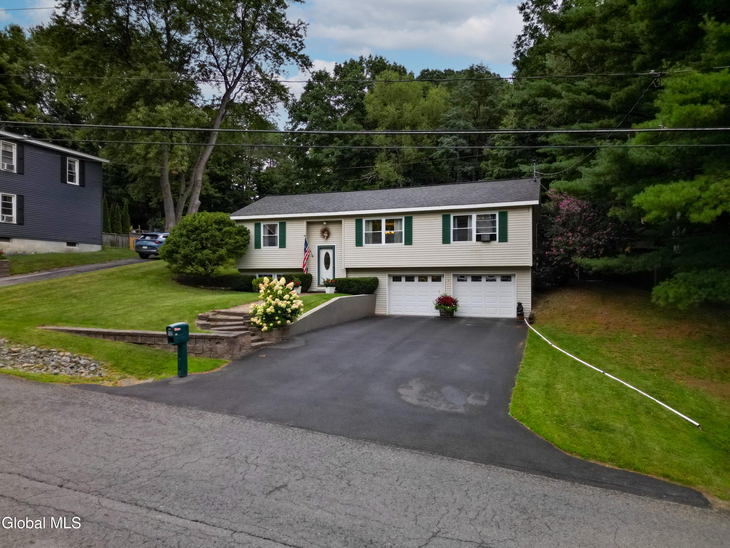 844 Glebe Street Johnstown NY 12095