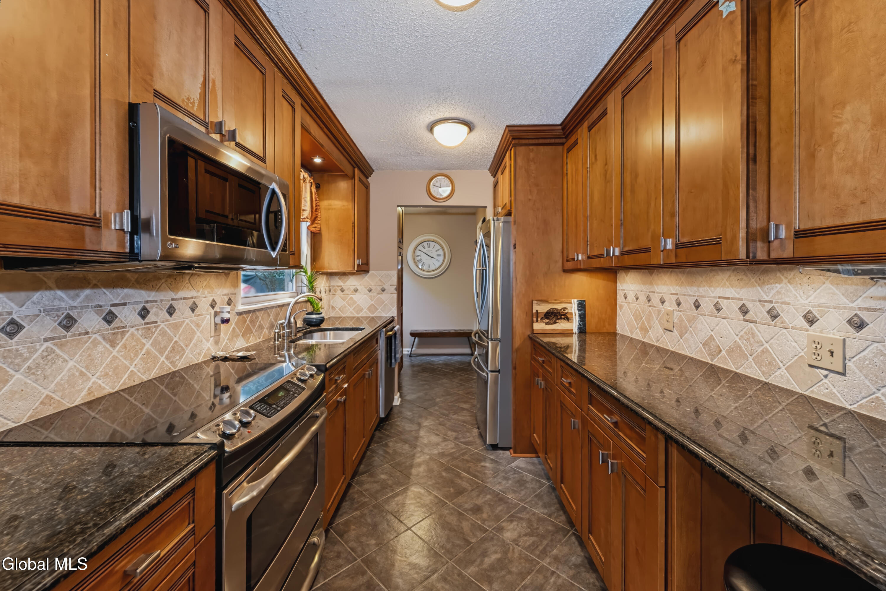 844 Glebe Street Johnstown NY 12095