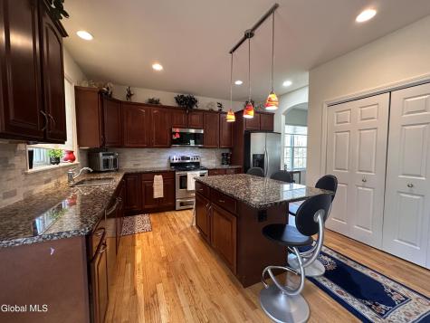 22 Fairview Lane Mechanicville NY 12118