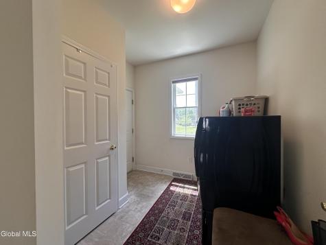 22 Fairview Lane Mechanicville NY 12118