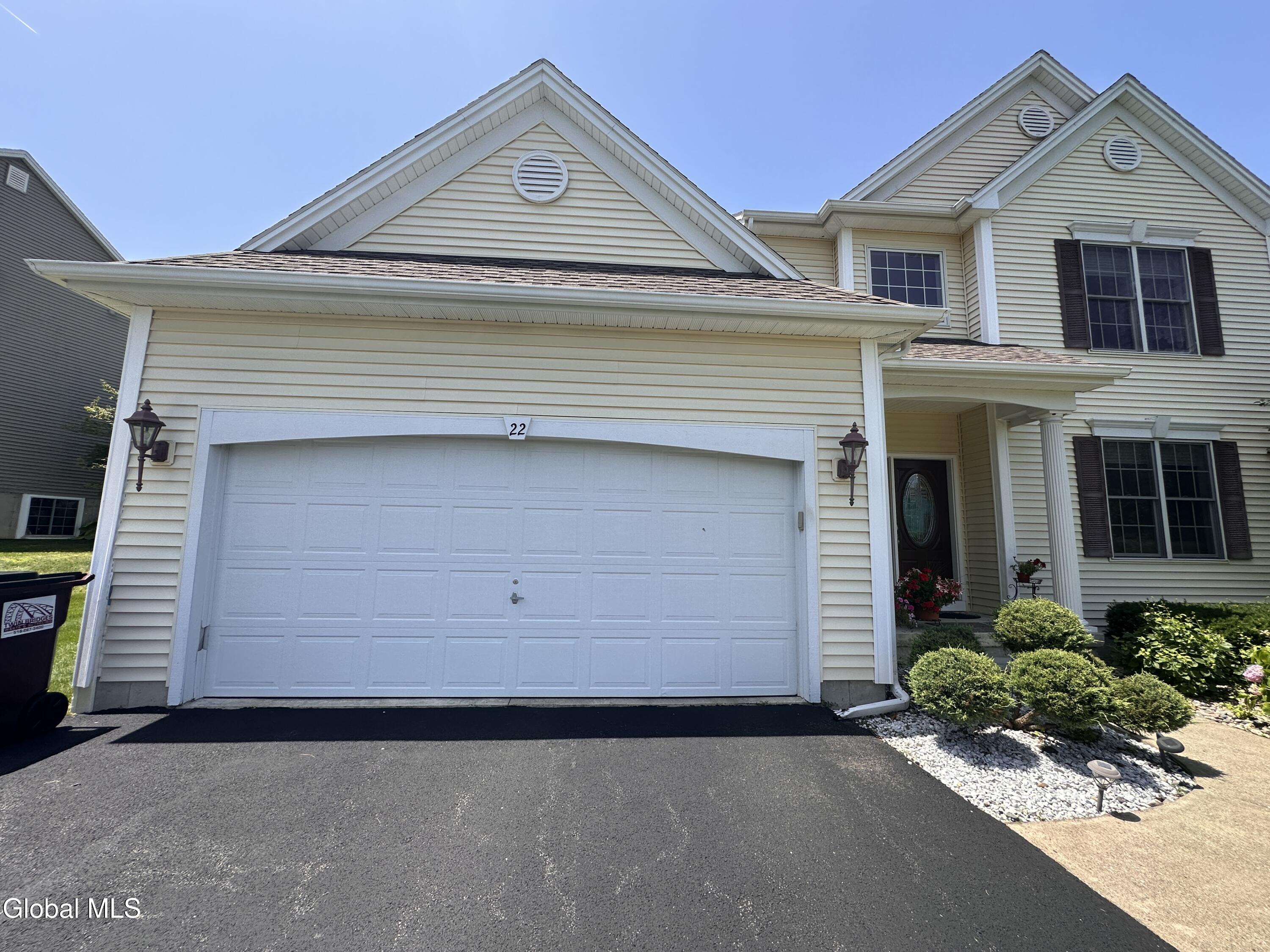 22 Fairview Lane Mechanicville NY 12118