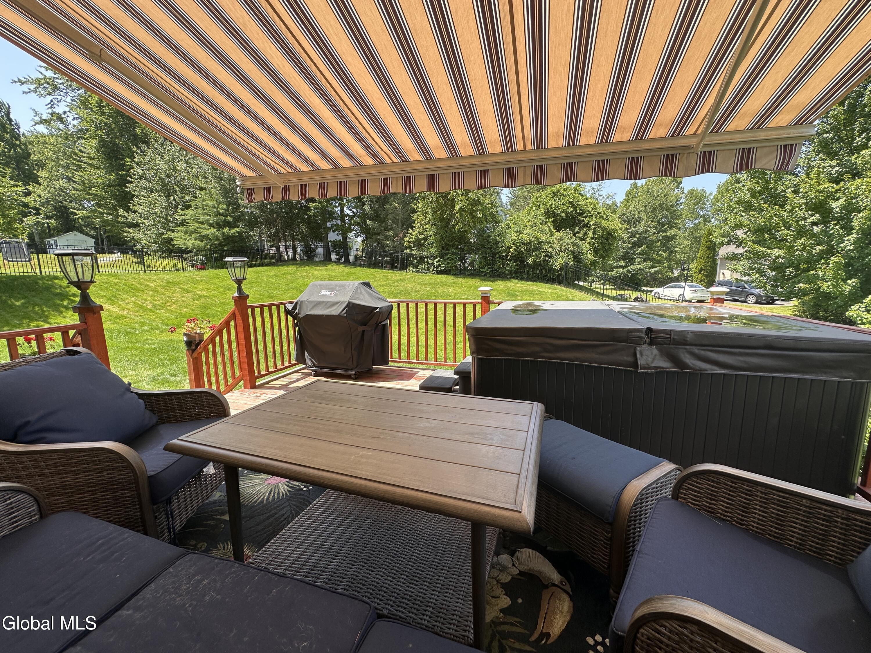 22 Fairview Lane Mechanicville NY 12118
