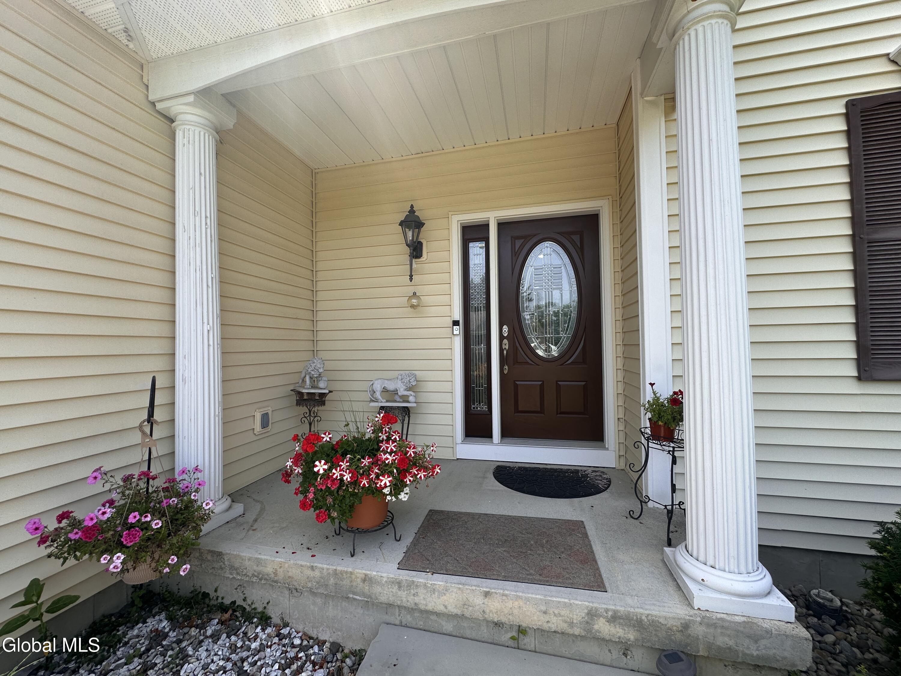 22 Fairview Lane Mechanicville NY 12118