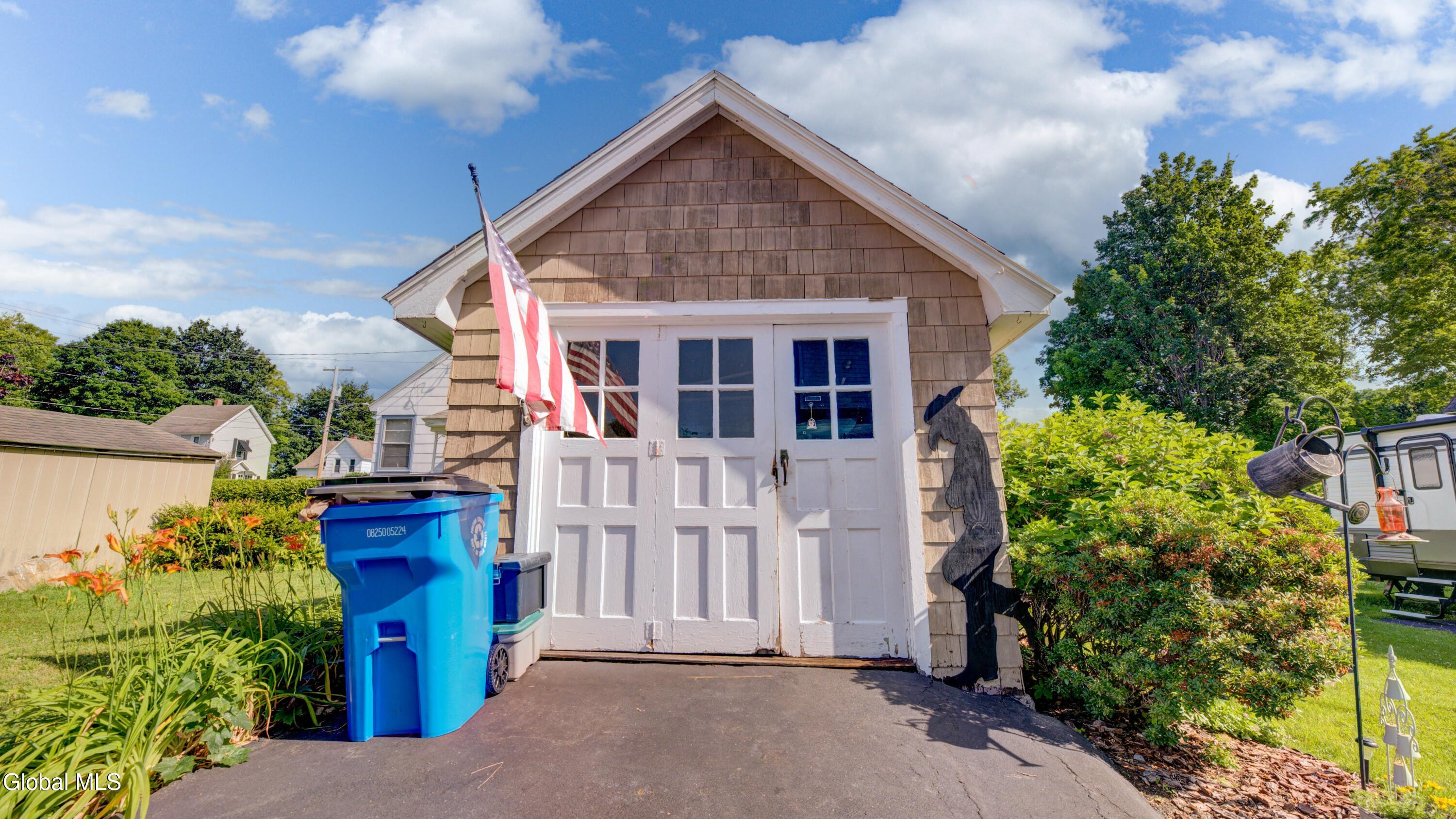 111 6th Avenue Gloversville NY 12078