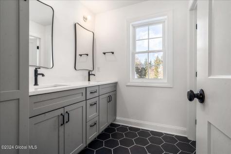 6 Brookhaven Court Saratoga Springs NY 12866