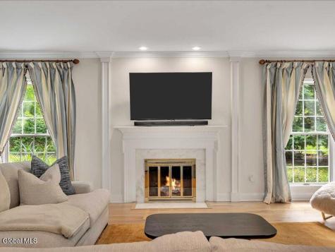 30 Longwood Drive Saratoga Springs NY 12866