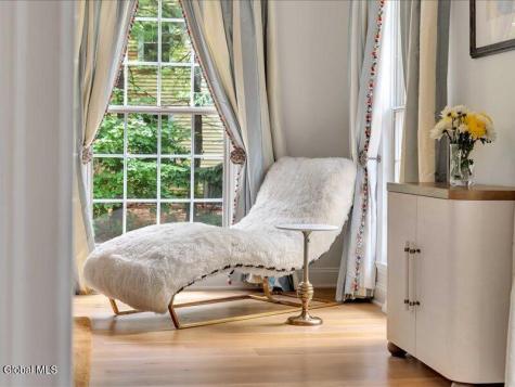 30 Longwood Drive Saratoga Springs NY 12866