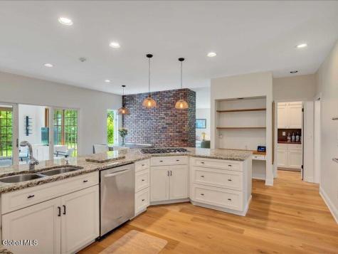 30 Longwood Drive Saratoga Springs NY 12866