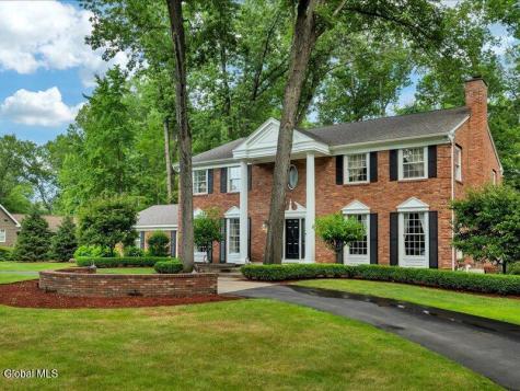 30 Longwood Drive Saratoga Springs NY 12866