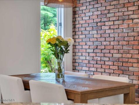 30 Longwood Drive Saratoga Springs NY 12866