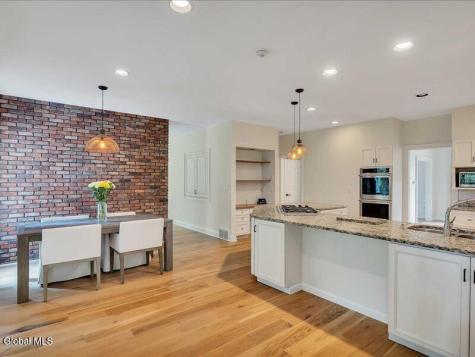 30 Longwood Drive Saratoga Springs NY 12866