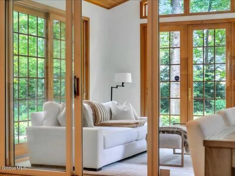 30 Longwood Drive Saratoga Springs NY 12866