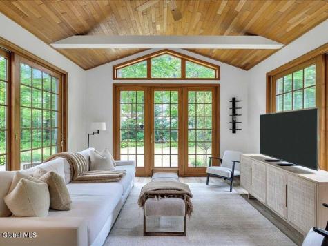 30 Longwood Drive Saratoga Springs NY 12866