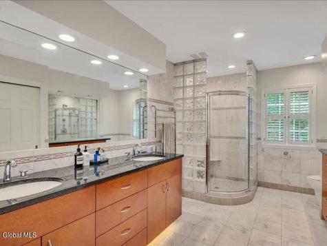 30 Longwood Drive Saratoga Springs NY 12866