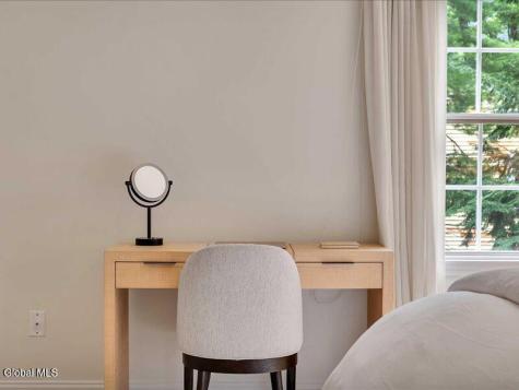 30 Longwood Drive Saratoga Springs NY 12866