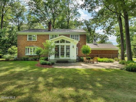 30 Longwood Drive Saratoga Springs NY 12866