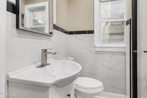 683 Park Avenue Albany NY 12208