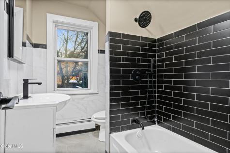 683 Park Avenue Albany NY 12208