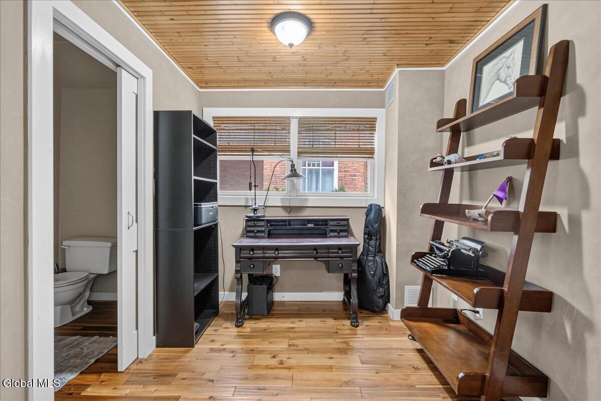 154 Woodlawn Avenue Saratoga Springs NY 12866