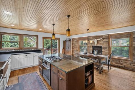 154 Woodlawn Avenue Saratoga Springs NY 12866
