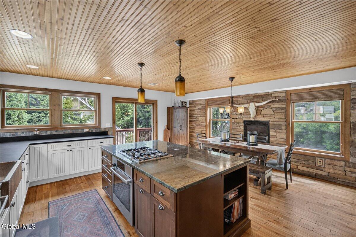 154 Woodlawn Avenue Saratoga Springs NY 12866