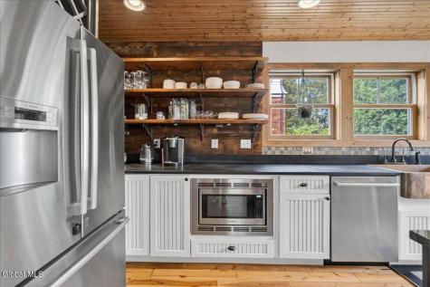 154 Woodlawn Avenue Saratoga Springs NY 12866