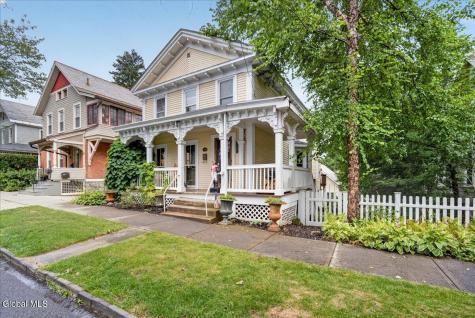 154 Woodlawn Avenue Saratoga Springs NY 12866