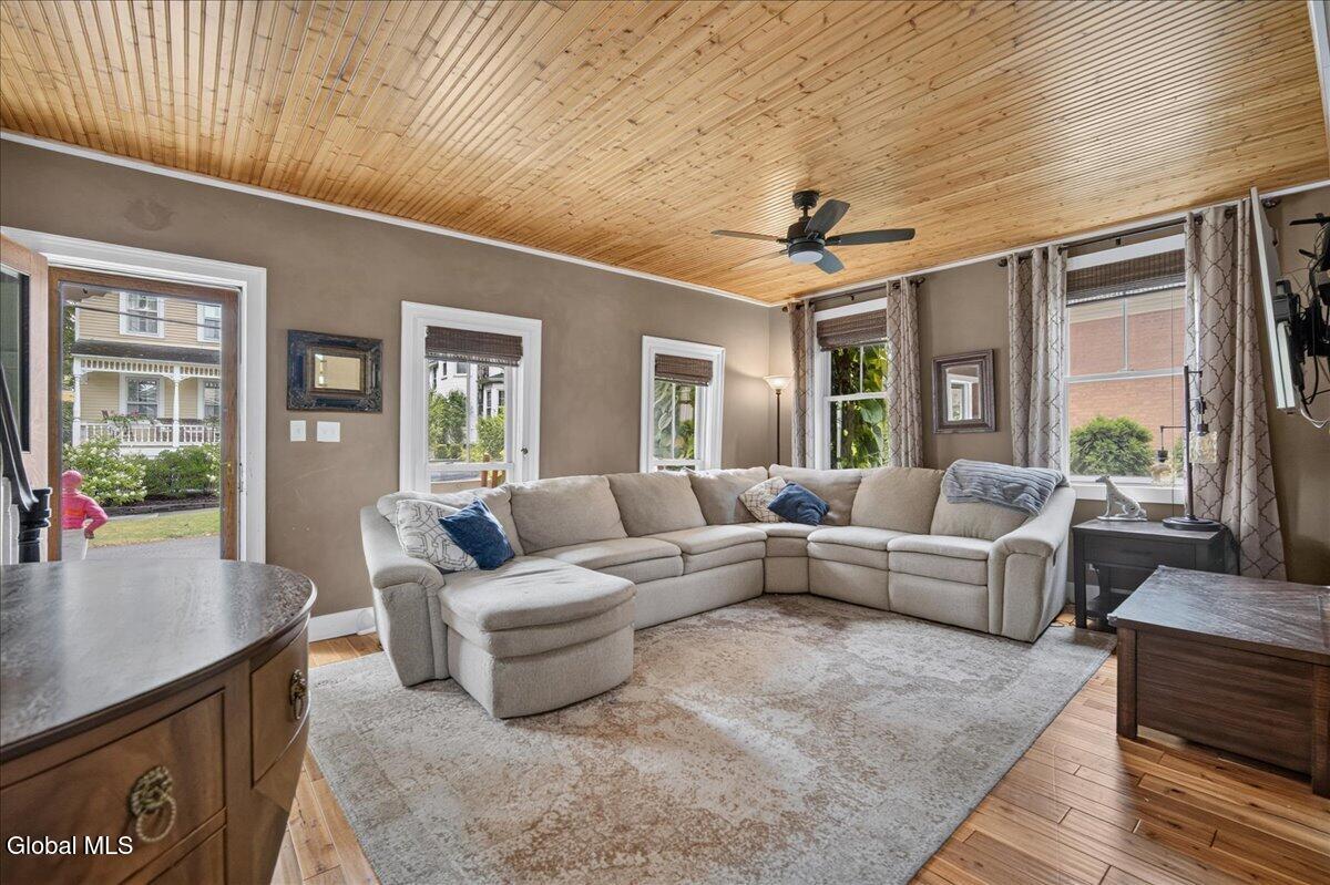 154 Woodlawn Avenue Saratoga Springs NY 12866