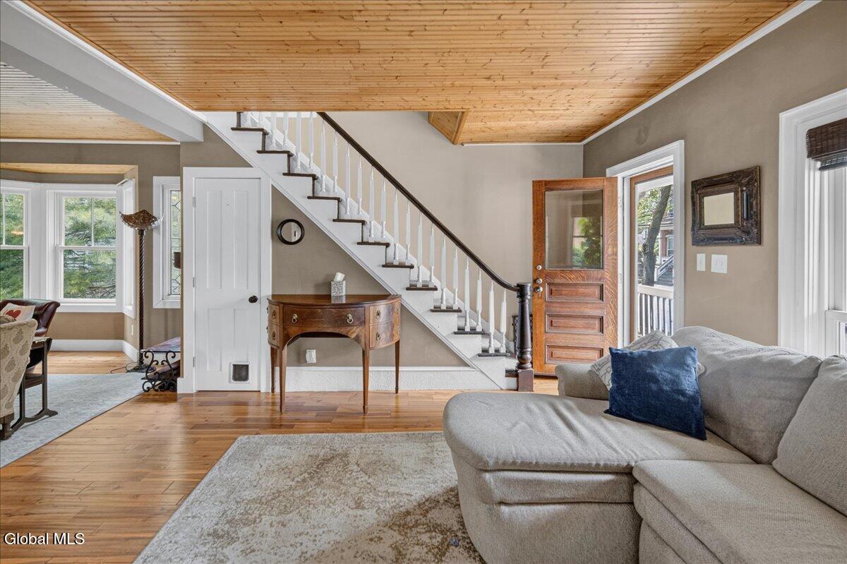154 Woodlawn Avenue Saratoga Springs NY 12866