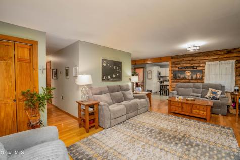 618 Chestnut Hill Road Cambridge NY 12816