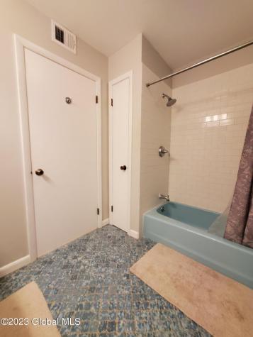 21 Huntwood Drive Clifton Park NY 12065